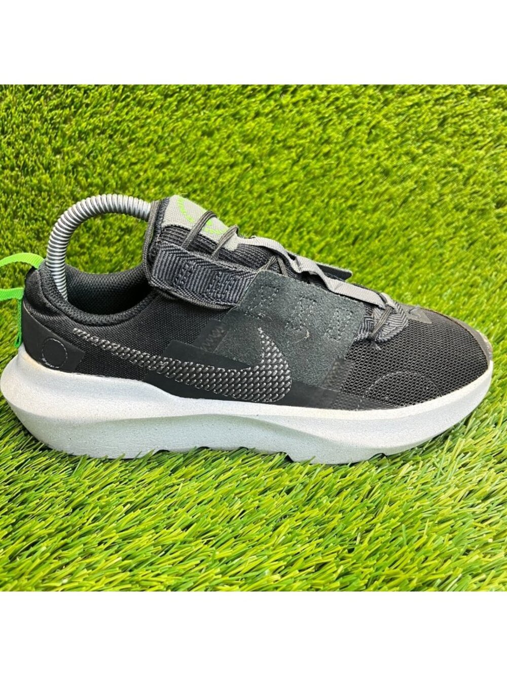 Nike Crater Impact Boys Size 5.5Y Black White Walking Running Shoes Sneakers